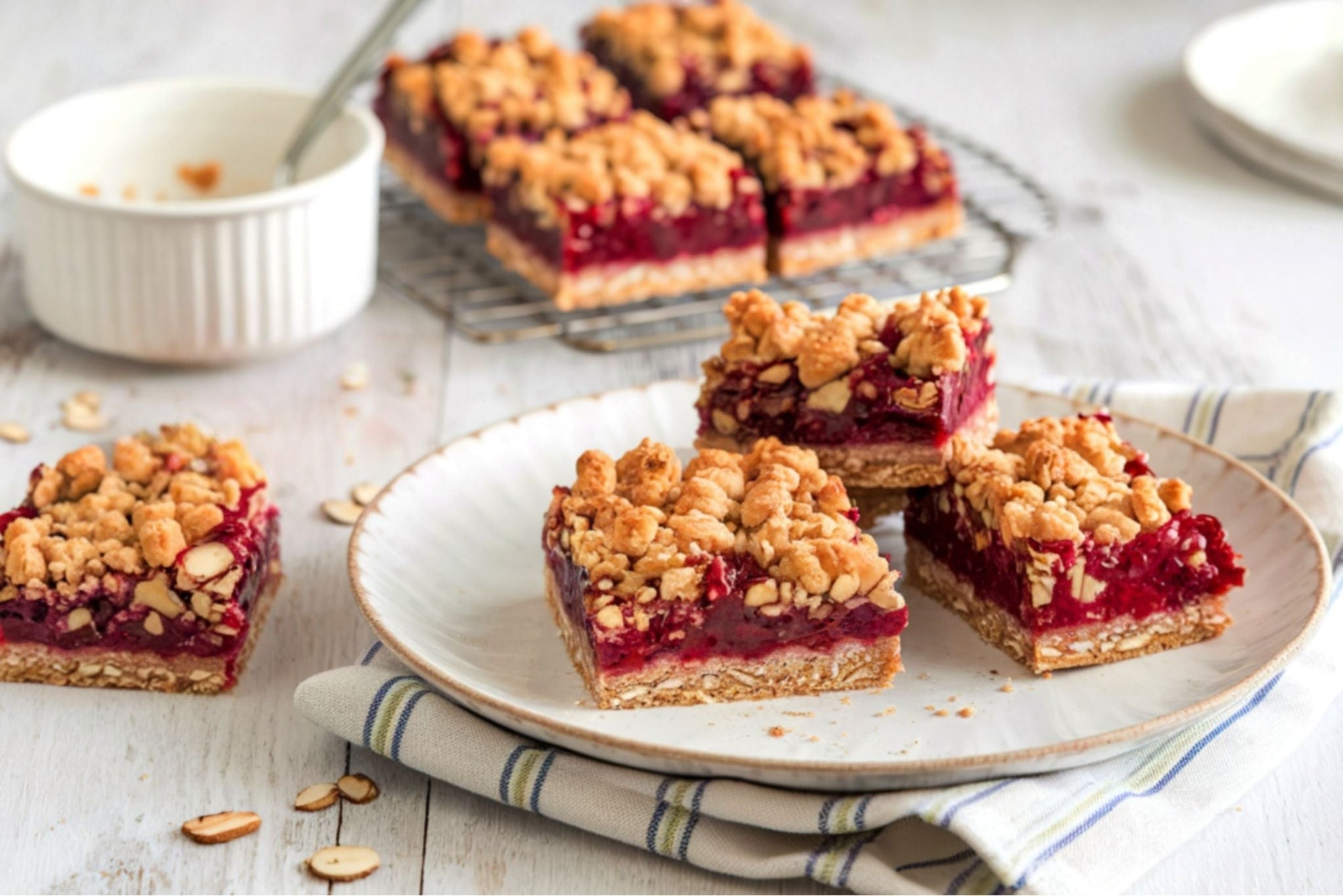 Rhubarb & Fig Crumble Bars